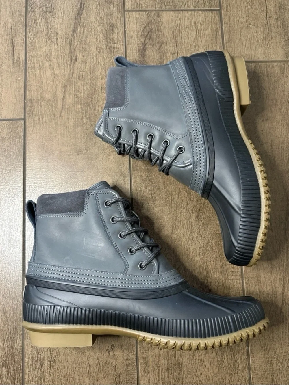 Tommy Hilfiger TM-Casey Duck Rain Boot Rubber Gray Upper Leather Men’s Sz 9